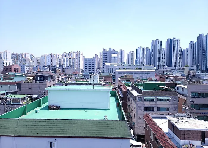 후기가 좋은 휴스테이 1호선 7호선 방2 침대3 더블역세권 고척돔 강남 무료주차 웰컴기프트 합법숙소 別墅